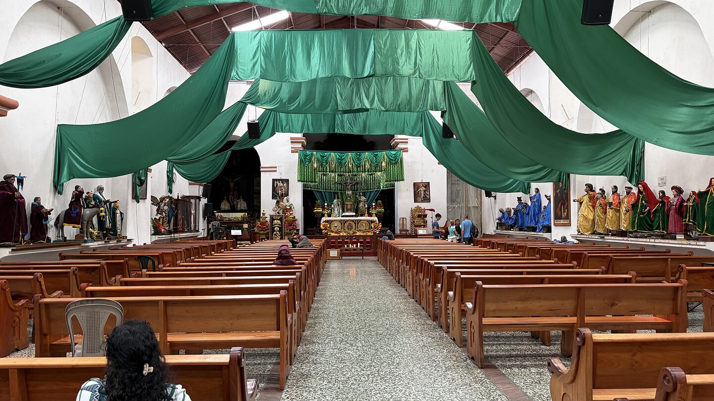 De kerk in Santiago Atitlan