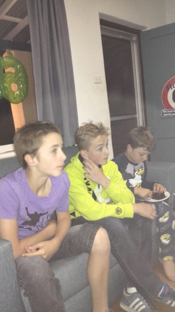 De drie neefjes op een rij