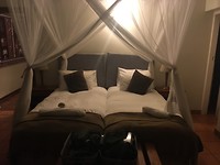 Ons romantische bed