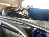 Een blik op het achterste deel van de auto