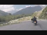 Ritje door Manali. Motor leren kennen in een adembenemende omgeving