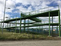 pelgrims 8 baan over spoor