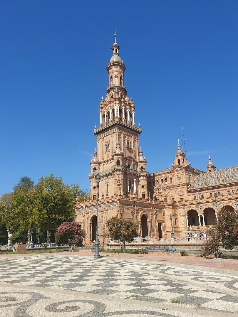 Toren op het Plaza de España