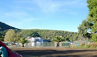 Kampeerplek aan de baai