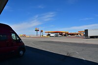 Tankstation in de desert