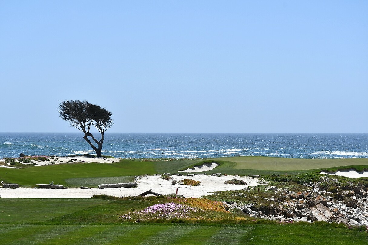 Golfterrein op de kust