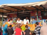 sinaasappeltentje op het plein