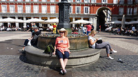 op de fontein