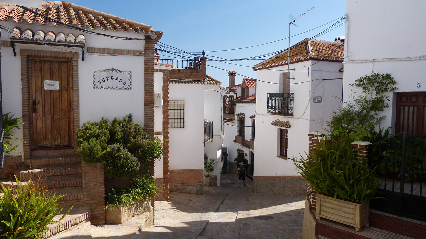 Comares