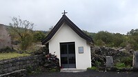Lava precies tot het kerkje