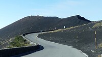 Rijden door de lava velden