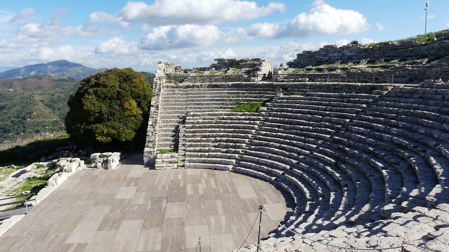 theater Segesta