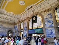 Station Sao Bento met azulejos