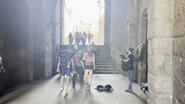 De toegang tot het plein voor de kathedraal vanaf de Camino Francés en Norte e.a.