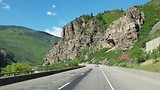 Tussen Denver en Moab rijden we door Glen Canyon