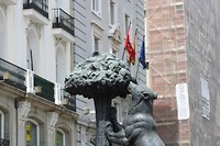 Beer bij de Moerbeiboom