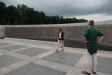 Bij het monument voor de tweede wereldoorlog