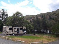 Camping Catch Creek