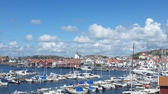 Een schitterend vissersdorpje op één van de vele eilanden vlak voor de kust