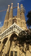 De achterzijde van de Sagrada Familie (symboliseert het lijden en sterven van Christus)