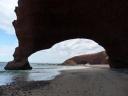 Poortrotsen op strand