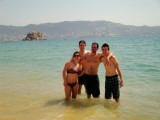 V.l.n.r. Sarah, Quentin, Derek en ik in 'The Pacific'