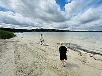 Wandelen met de kleinkinderen in Lac de l'Ailette