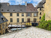 Sarlat. Museum Manoir de Gisson. Balkon 1e verdieping