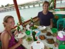 Lunch: vleermuis, hond, goudvis en varkensvet