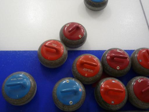 De curling stenen