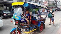Toekomstig tuktuk chauffeur