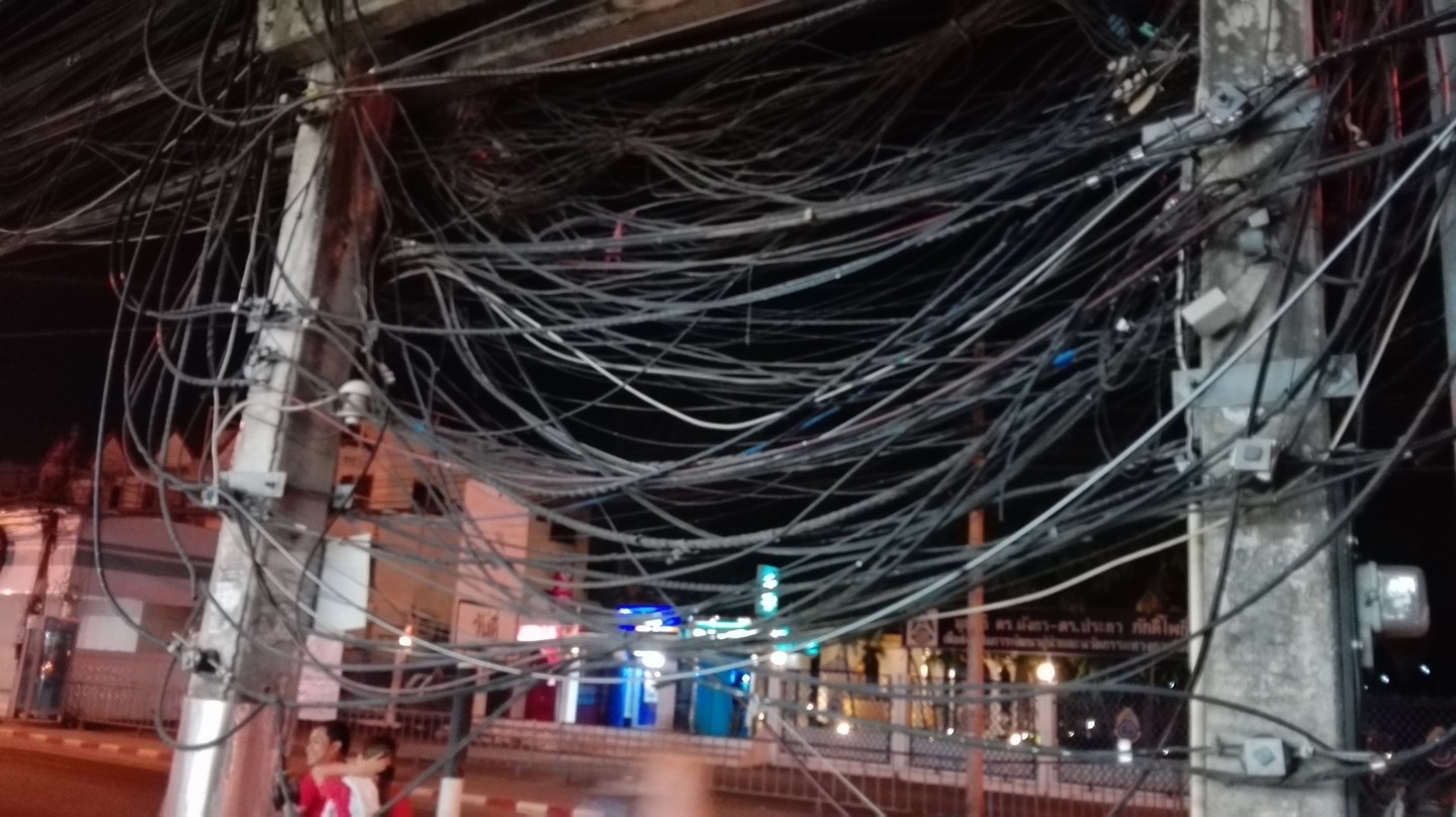 Ook electriciteitskabels in Azie blijven fascineren