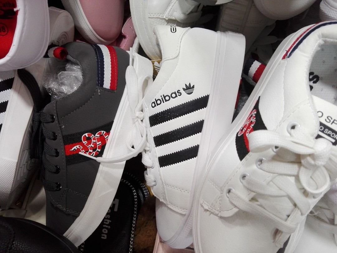 Namaak Adidas :-)