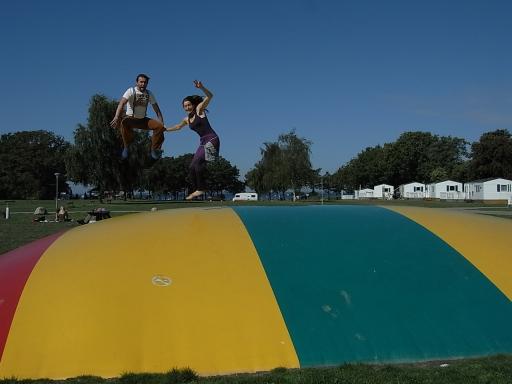 camping met springkussen