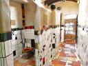 Wc van Hundertwasser.