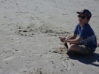 Tibo in het zand