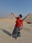 piramide in hand