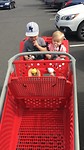 De schatjes mee boodschappen doen