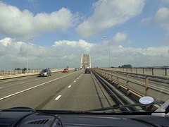 Over de Waalbrug