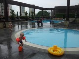 Holiday Inn Atrium - Zwembad op het dak