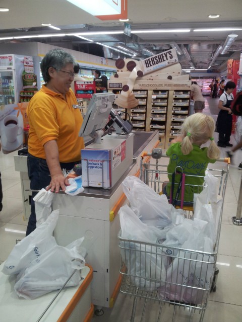 Clementi shoppingmall - Booschappen doen