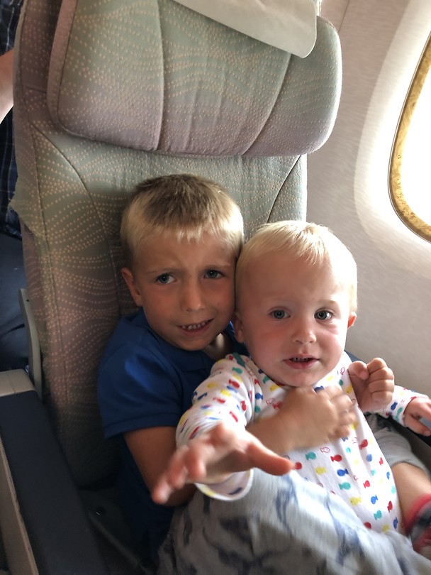 In de grote airbus van Colombo naar Dubai