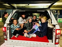 In de ‘bakkie’ van de buurman