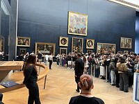 De menigte voor de Mona Lisa