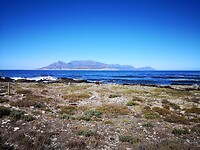 Uitzicht vanaf Robben eiland van de Tafelberg