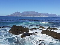 Uitzicht vanaf Robben eiland van de Tafelberg