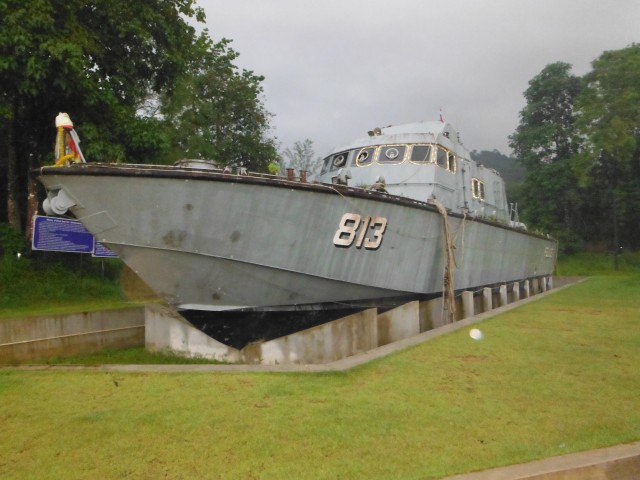 Schip op droge 2 km.