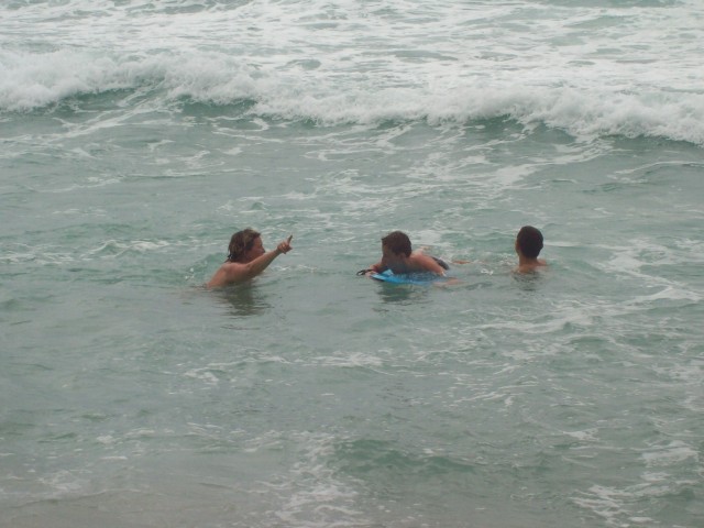 leuk in de golven springen