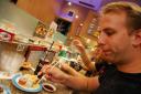 we zitten in de sushi train.... tuuuuutuuuuut!