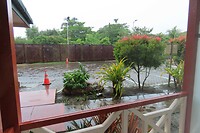 Een tropische regenbui